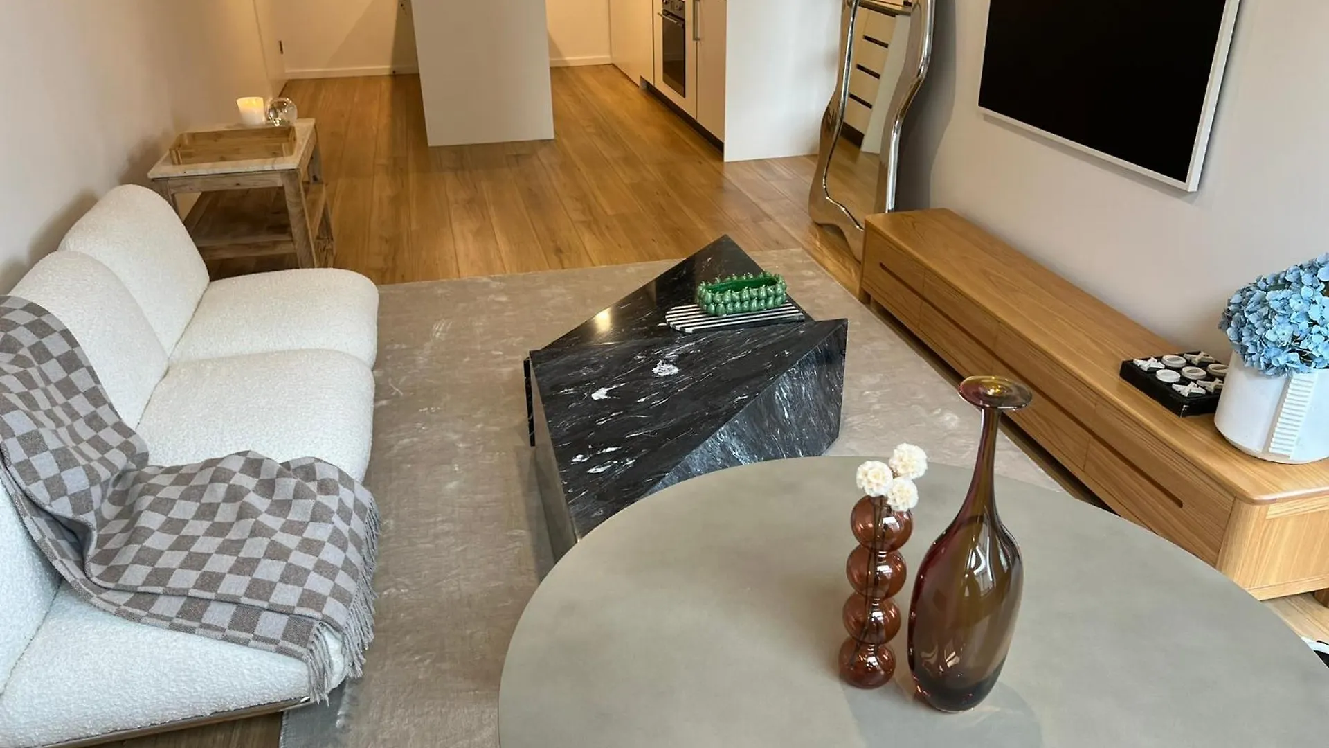 קנברה New Boutique 1Bd Apt